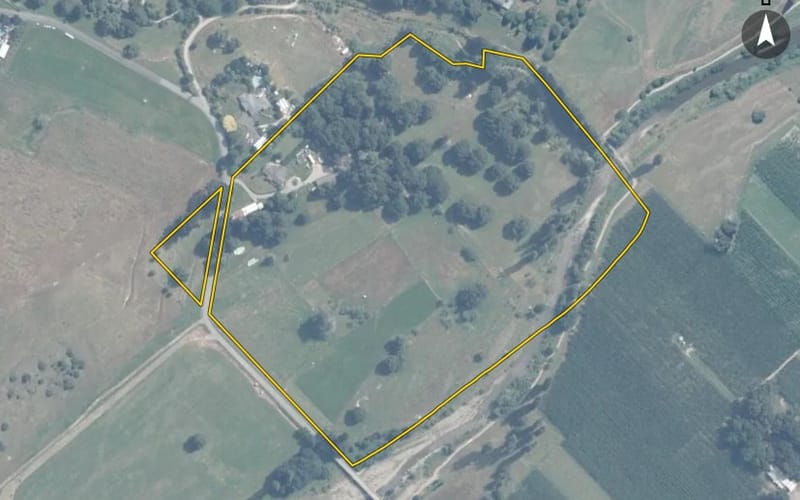 84 Hoult Valley Road West