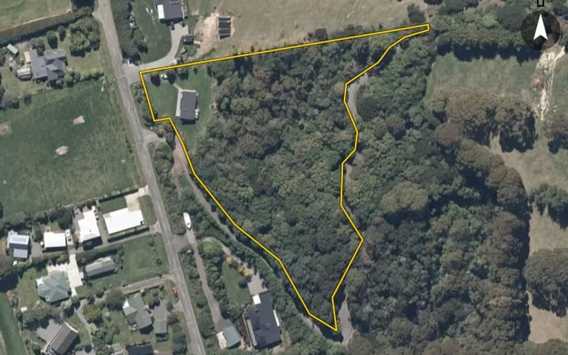 42 Pawsons Valley Road