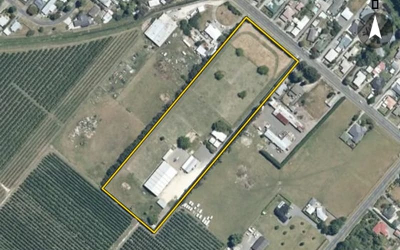 699 Murdoch Road East