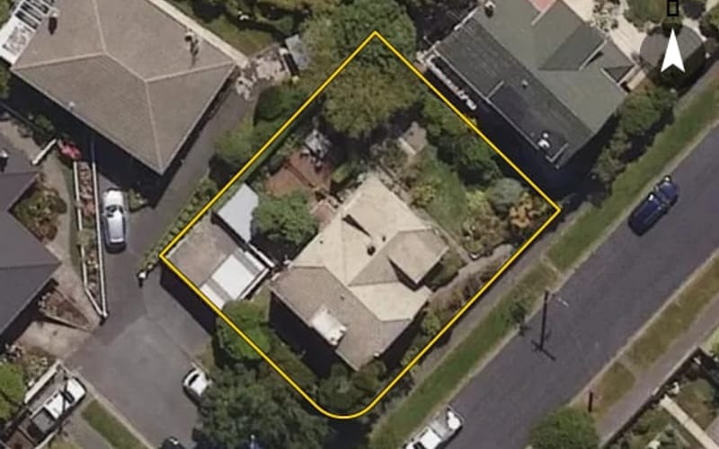 10 McGeorge Avenue