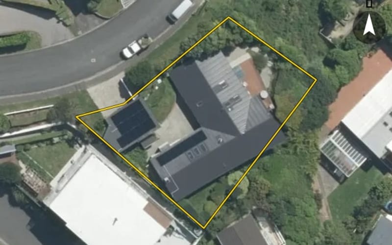 8 Puketiro Avenue
