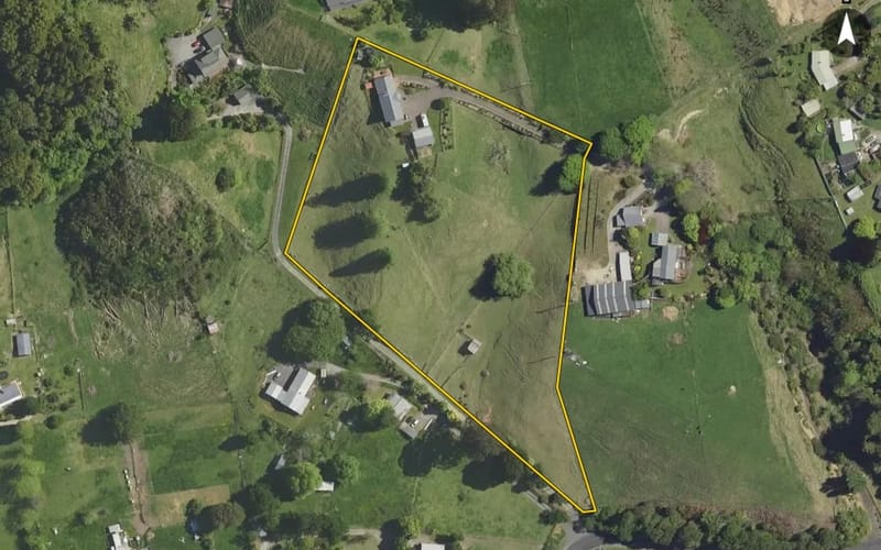 24 Mountain Road