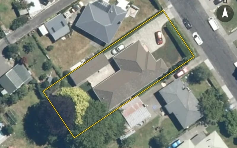 807 Maitland Crescent