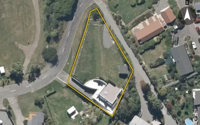 8 Haywards Lane