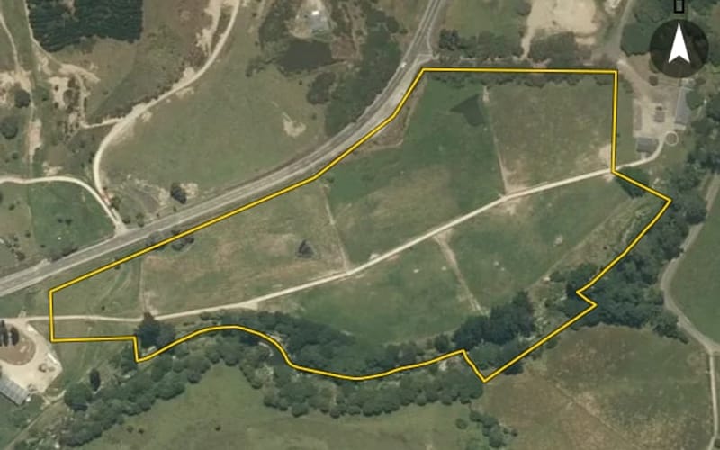 8 Old Parapara Road