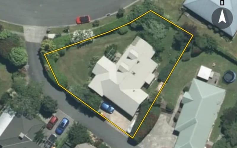 18 Hoult Crescent