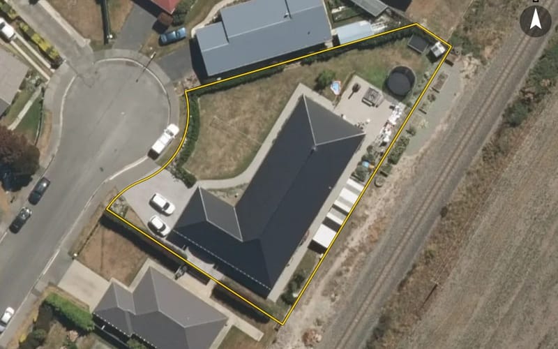 10 Doon Street
