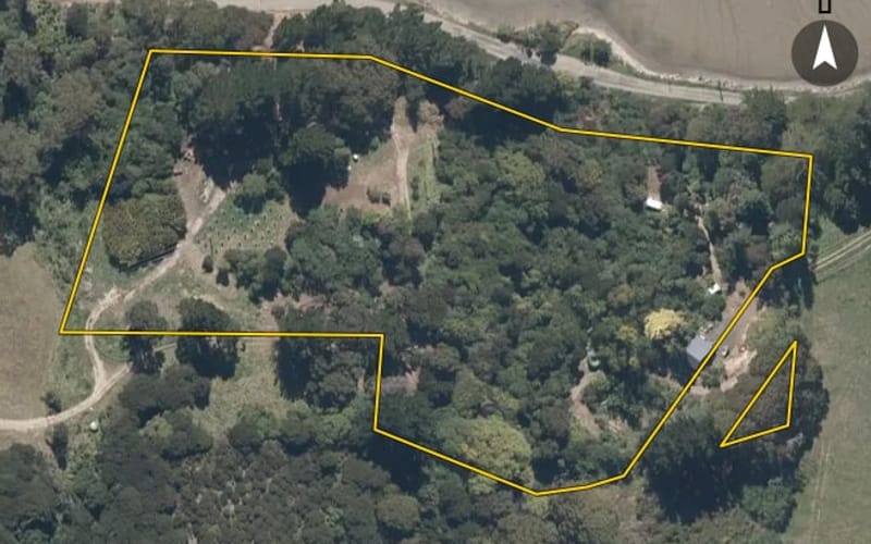 65 Takamatua Bay Road