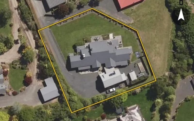 157B Gladstone Road South