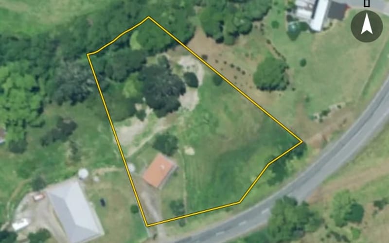 3224 Paparoa-Oakleigh Road