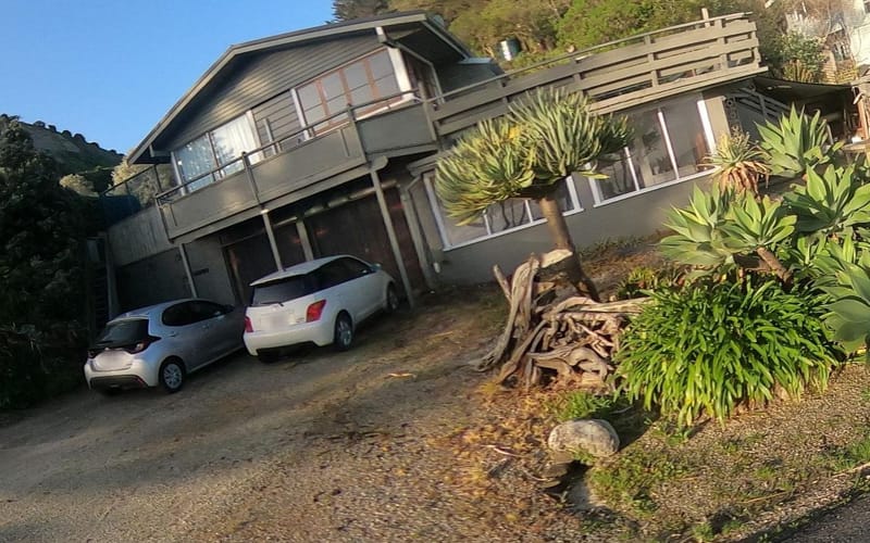 38 Makorori Beach Road