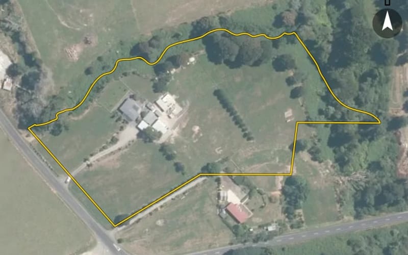 8 Mangamingi Road