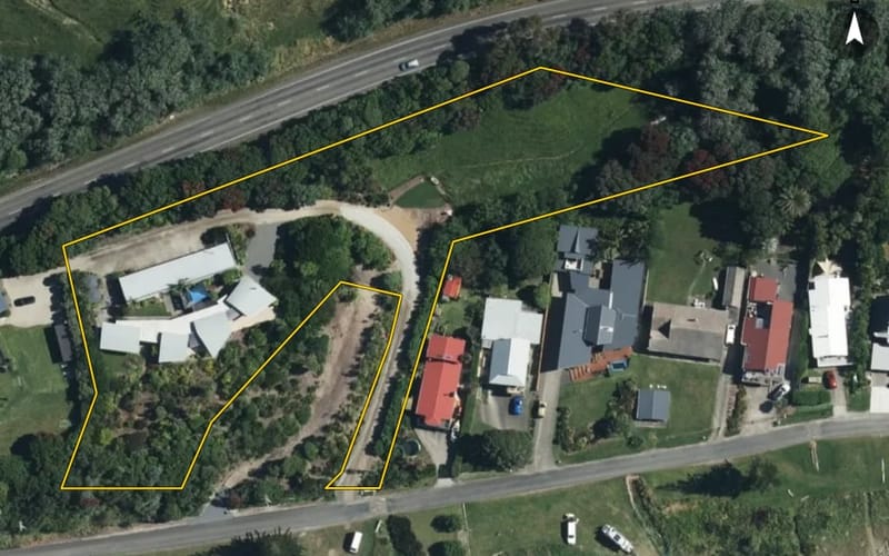 1C Makorori Beach Road