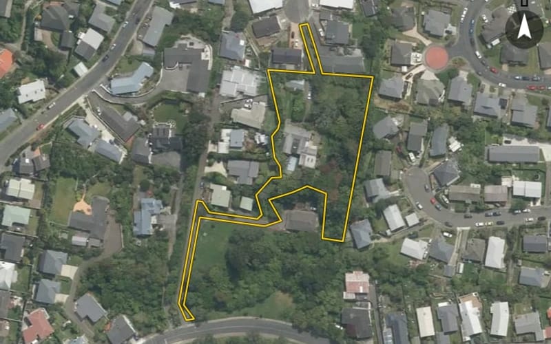 10 Hillview Crescent