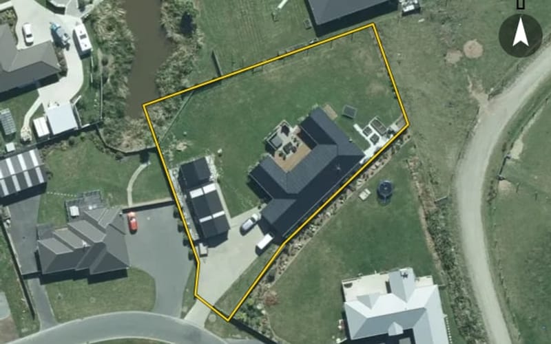 9 Court of Ascot
