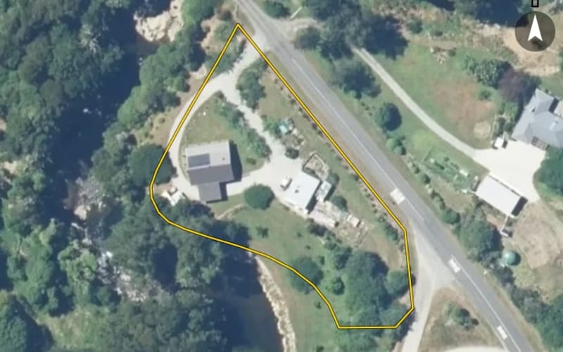 588 Mangles Valley Road