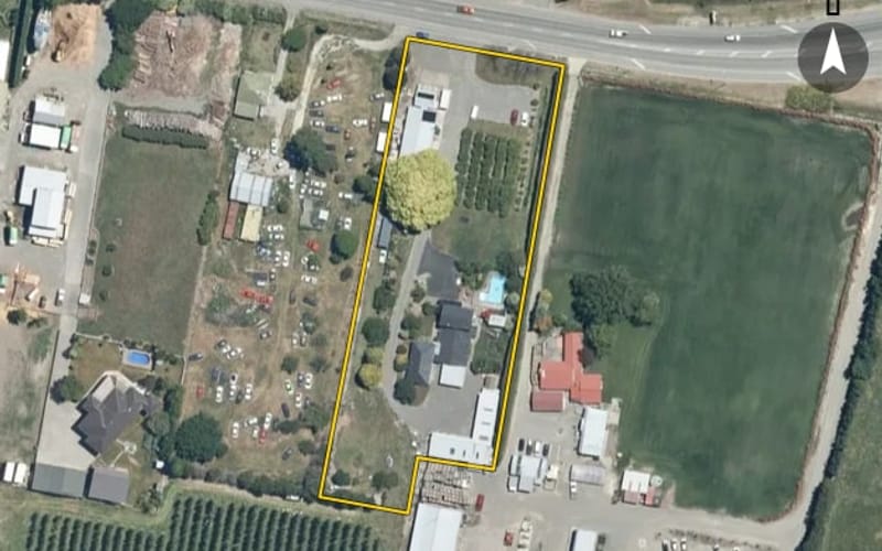 1027 Links Road