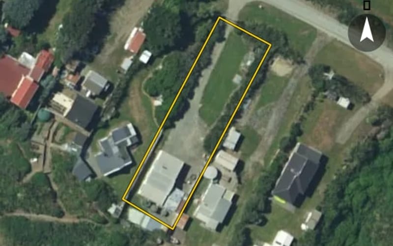 21 Bluecliffs Beach Road