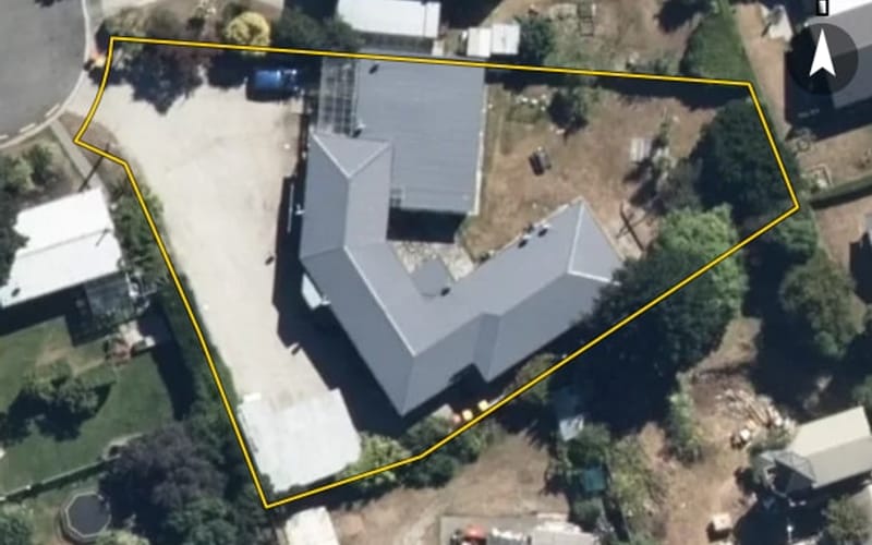 9 Southberg Avenue