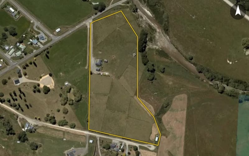 10 Winding Creek Road