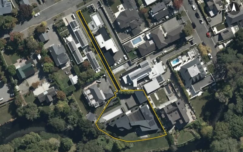10 Desmond Street