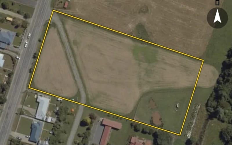 22 Clifden Highway