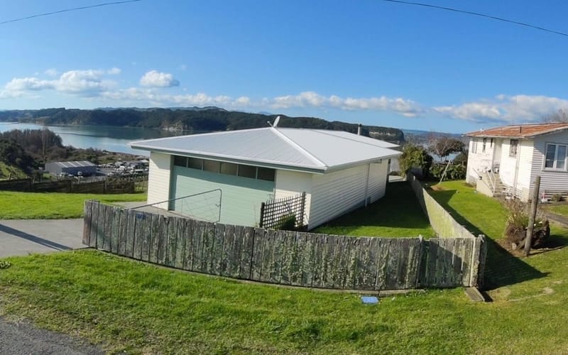 672 Hoturoa Street
