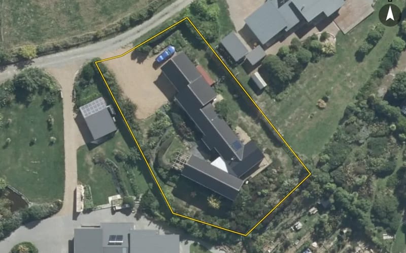 12 Hollybank Lane