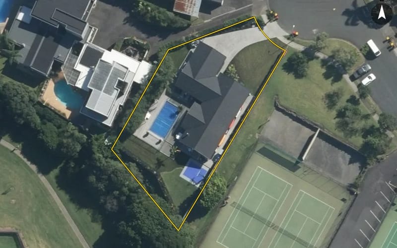 12 Oleander Point