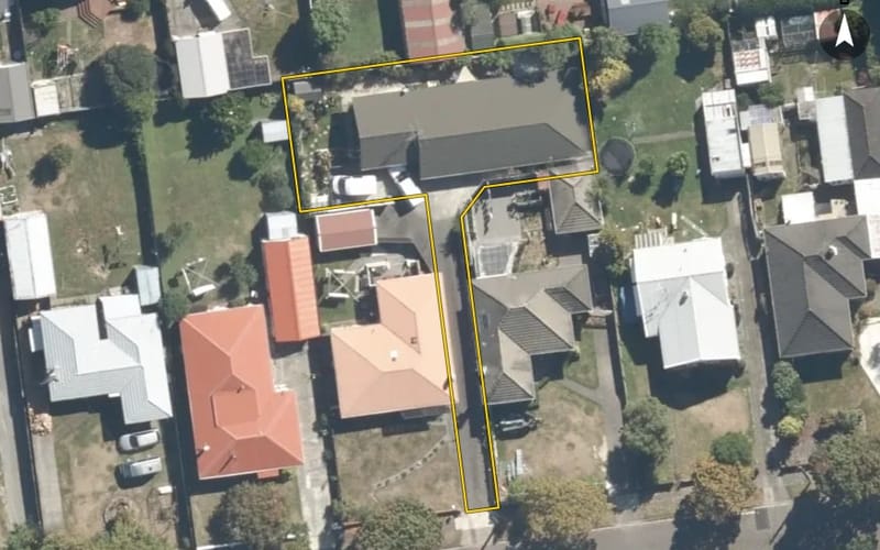 10A Hall Grove