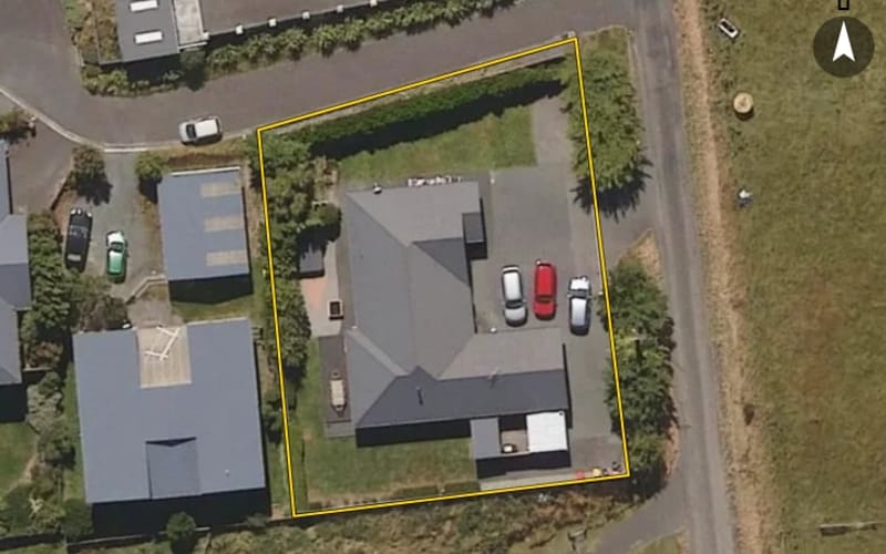 12 Hilton Road