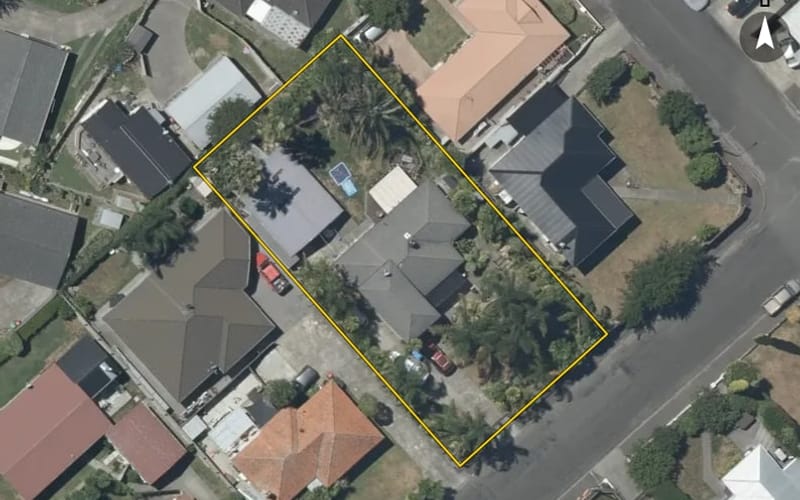 9 Anzac Avenue