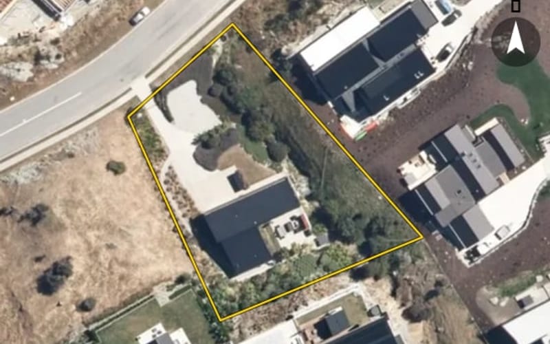8 Spring Hill Road