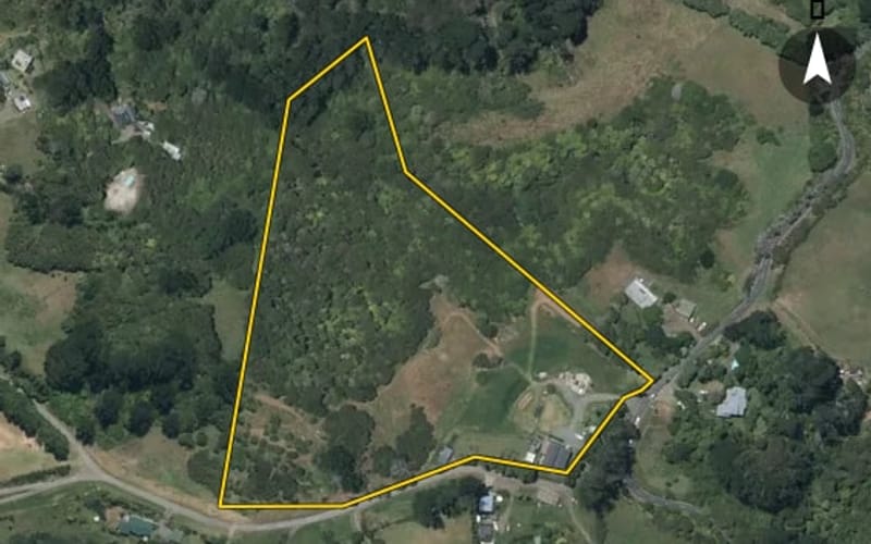 150 Lone Kauri Road