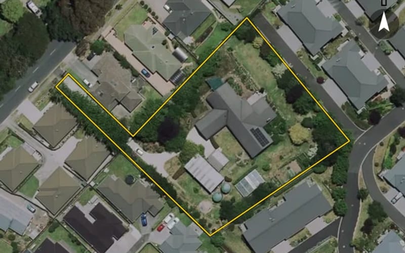 27 Dixon Road