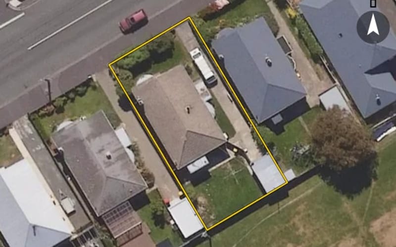 251 Macandrew Road
