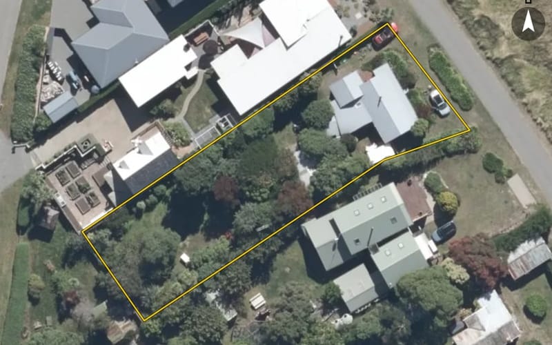 934 Le Bons Bay Road