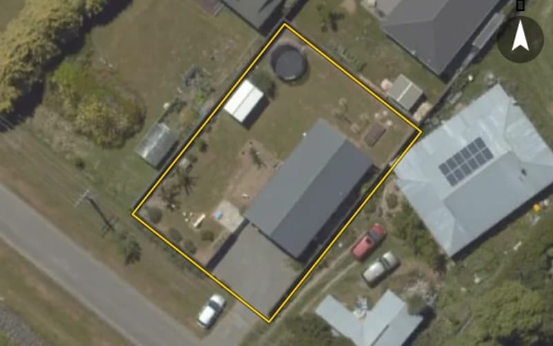 28 Railway Terrace East