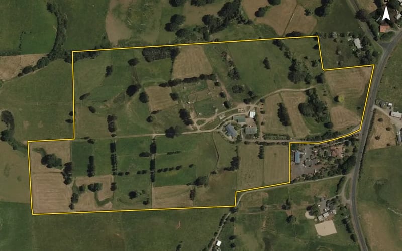 800 Tuhikaramea Road