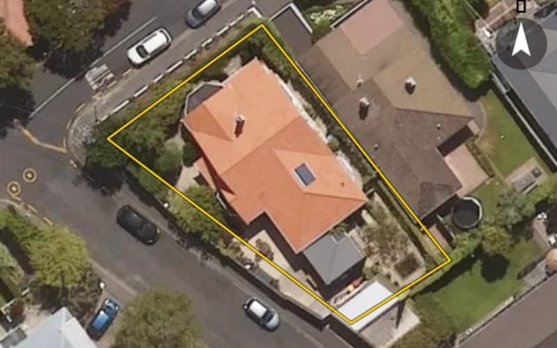 8 Falcon Street