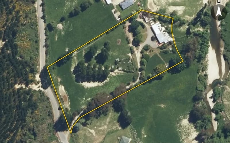 464 Onamalutu Road