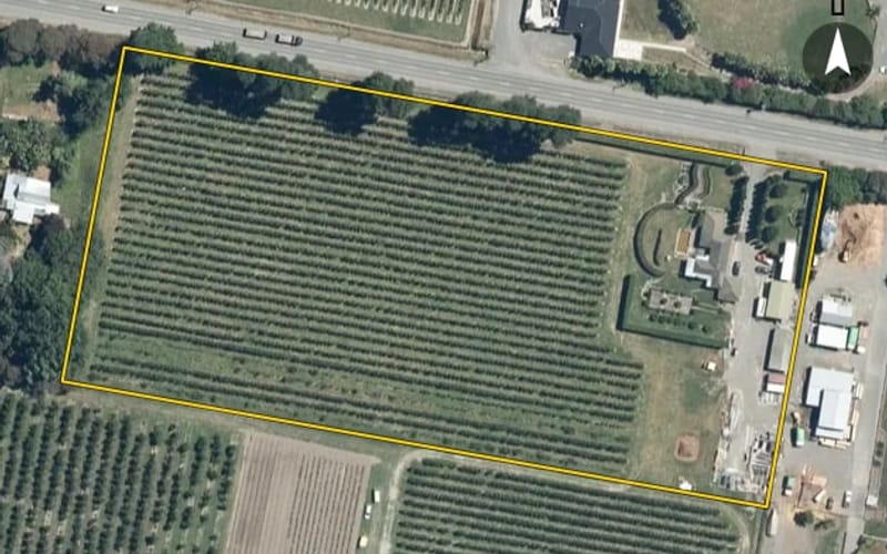 1045 Links Road