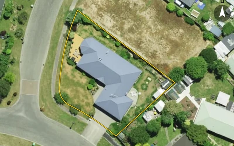 4 Devon Crescent