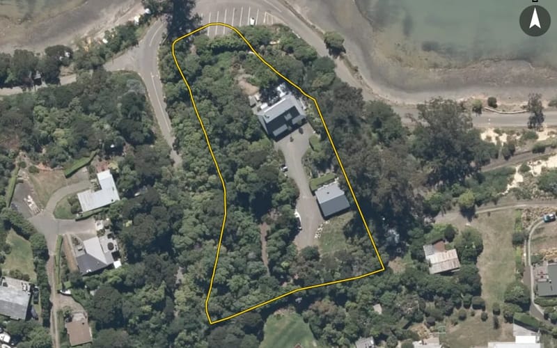 129 Takamatua Bay Road