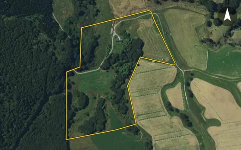 1126 Grove Burn Road