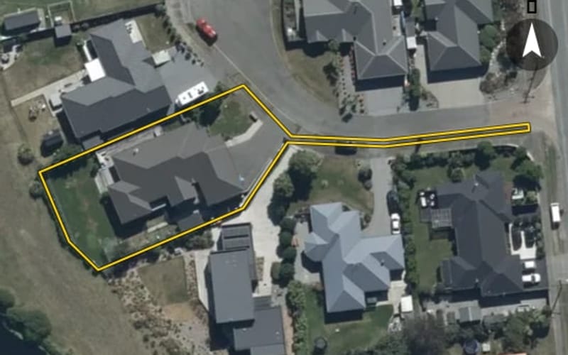 4 Riverside Lane