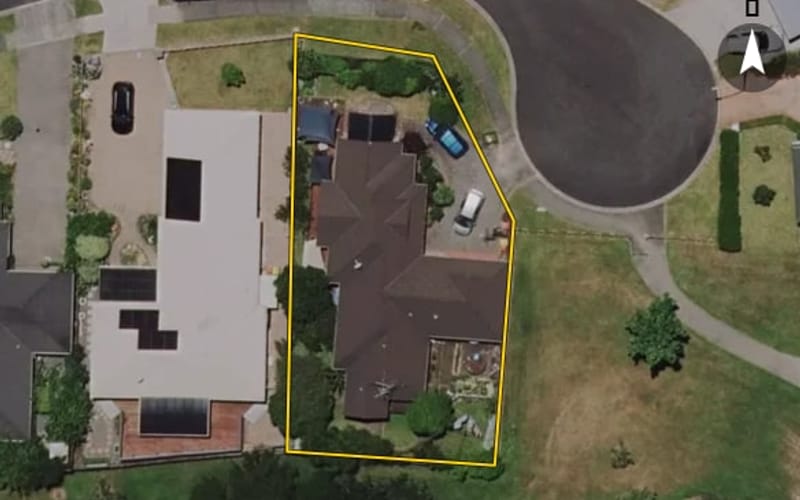 12 Parkview Avenue