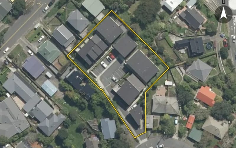 38 Bankot Crescent