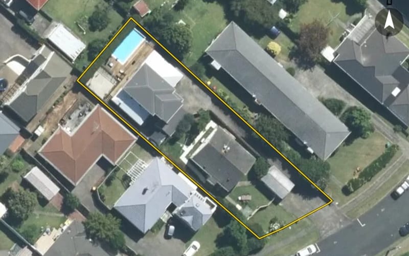 2/15 Otakau Road