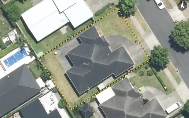 13 Lombardia Way